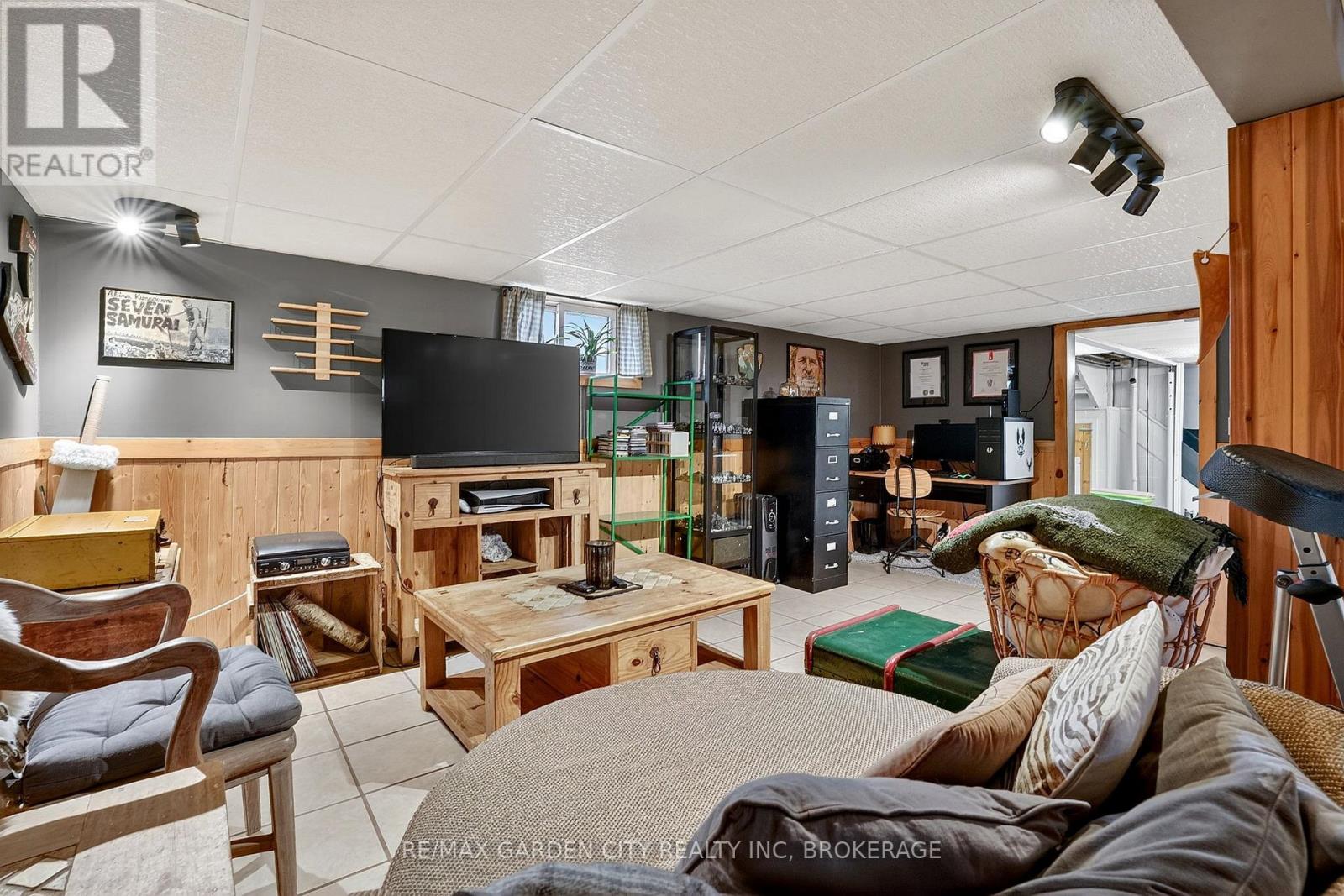 56 Margery Avenue, St. Catharines, Ontario  L2R 6J8 - Photo 36 - X12995628