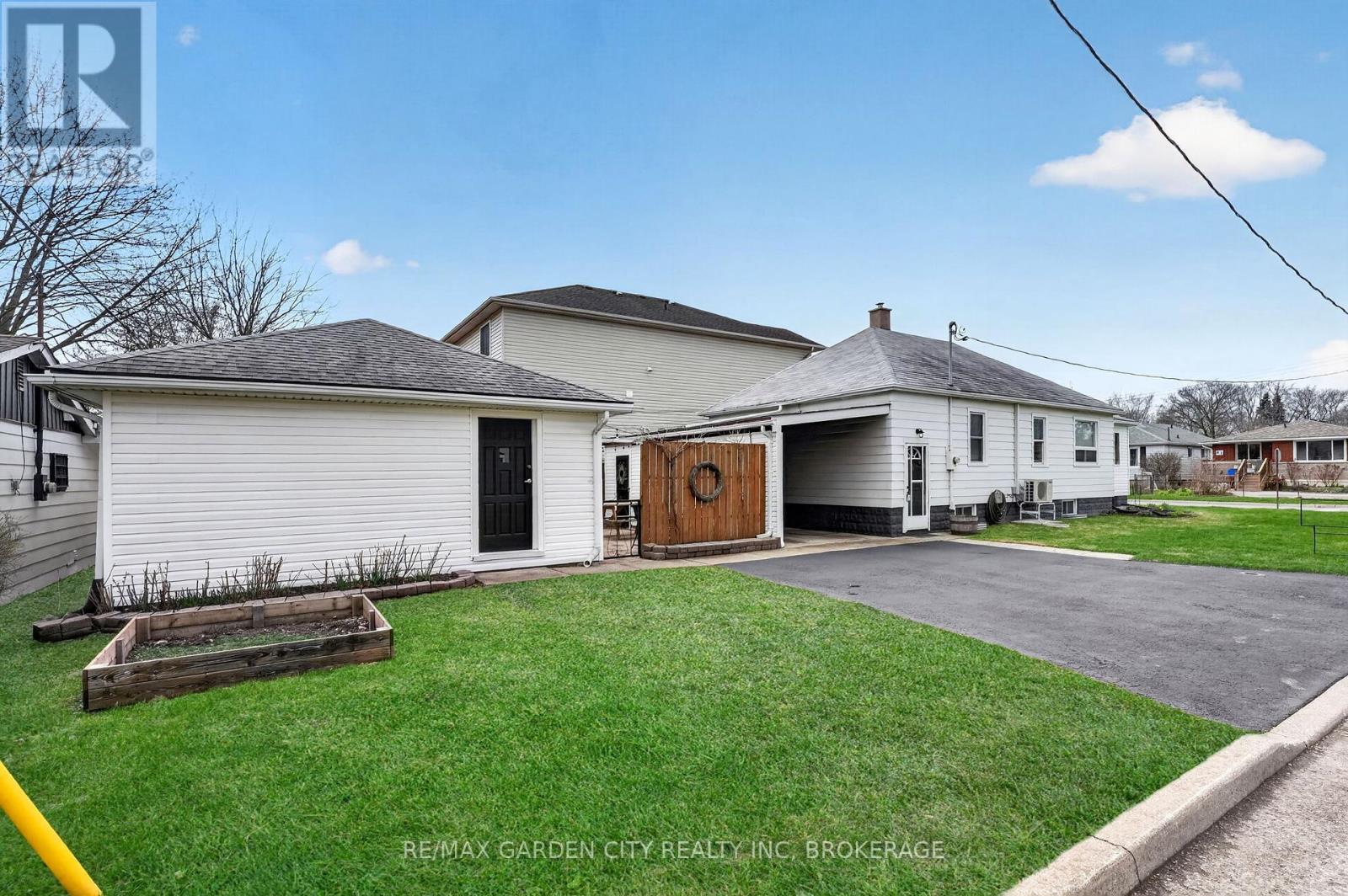 56 Margery Avenue, St. Catharines, Ontario  L2R 6J8 - Photo 48 - X12995628