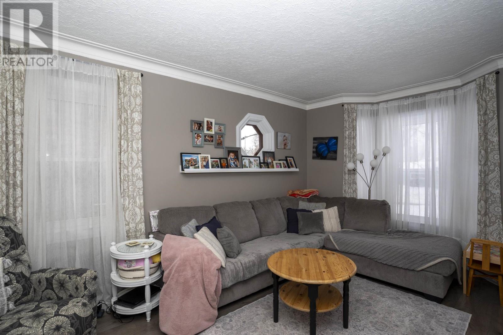 268 Leslie Ave, Thunder Bay, Ontario  P7A 1W6 - Photo 4 - TB2600694