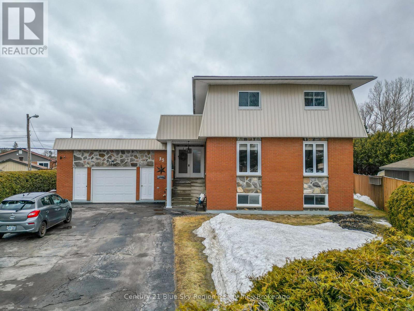 35 CHATEAU TERRACE, West Nipissing, Ontario