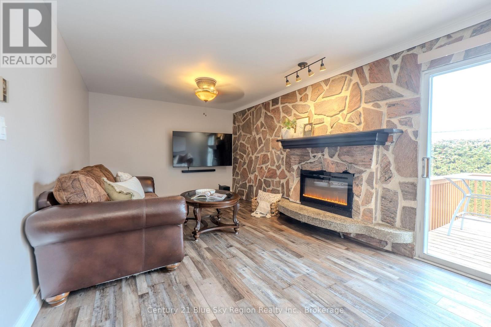 35 Chateau Terrace, West Nipissing, Ontario  P2B 1X6 - Photo 13 - X12995536