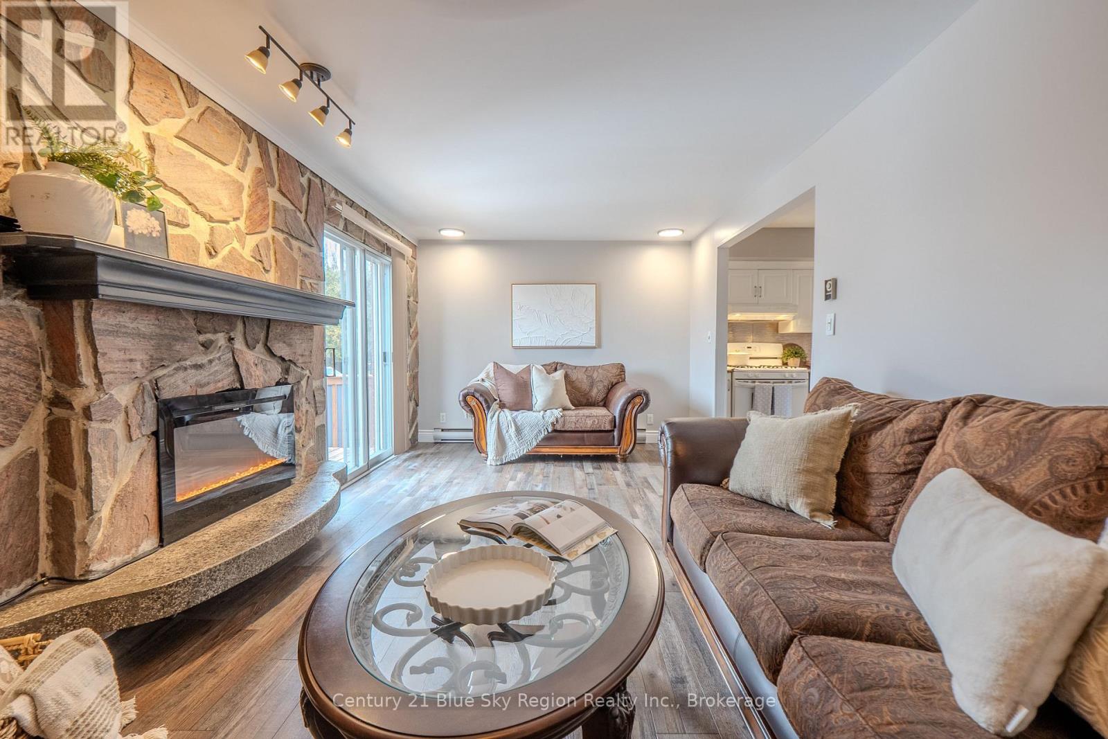 35 Chateau Terrace, West Nipissing, Ontario  P2B 1X6 - Photo 14 - X12995536