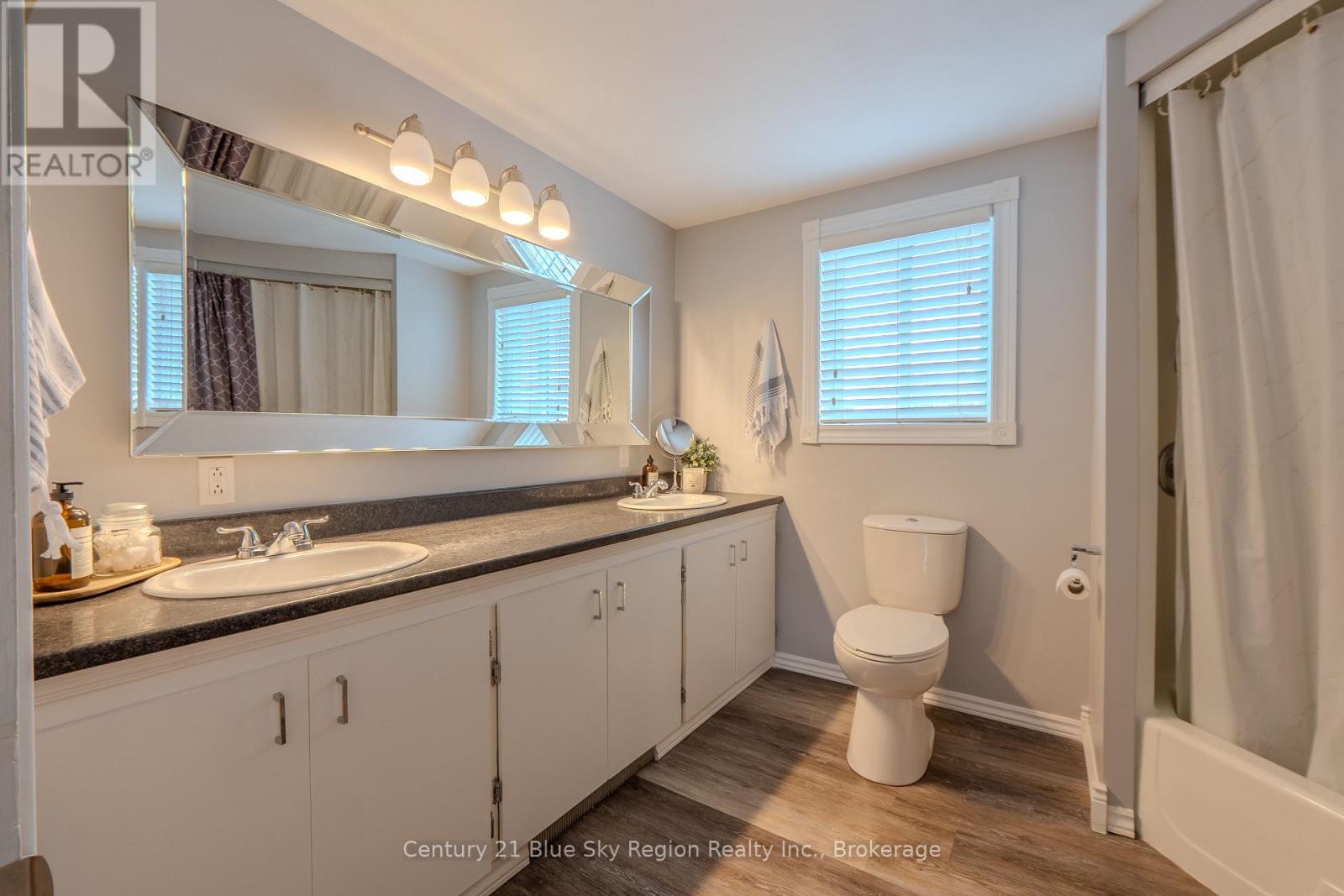 35 Chateau Terrace, West Nipissing, Ontario  P2B 1X6 - Photo 24 - X12995536