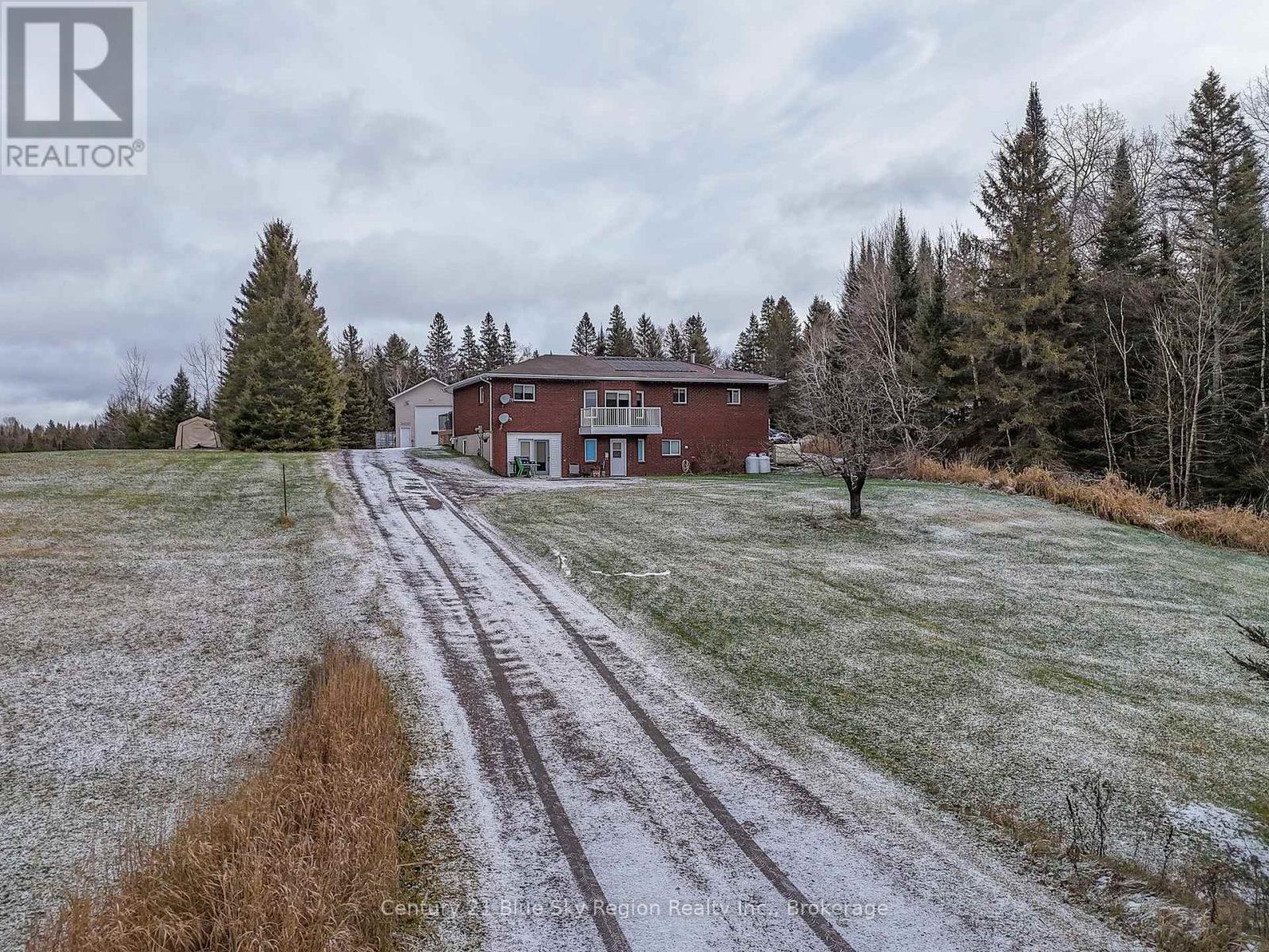 592 GENESEE LAKE ROAD, Powassan, Ontario