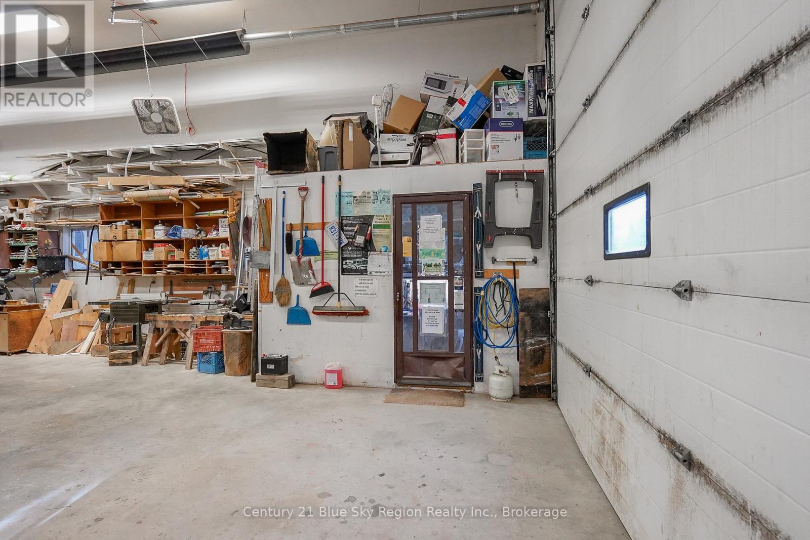 592 Genesee Lake Road, Powassan, Ontario  P0H 1Z0 - Photo 10 - X12995586