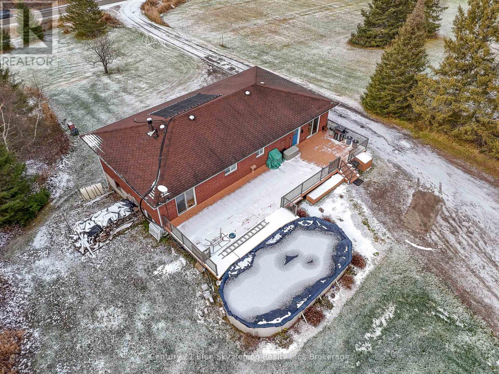 592 Genesee Lake Road, Powassan, Ontario  P0H 1Z0 - Photo 15 - X12995586