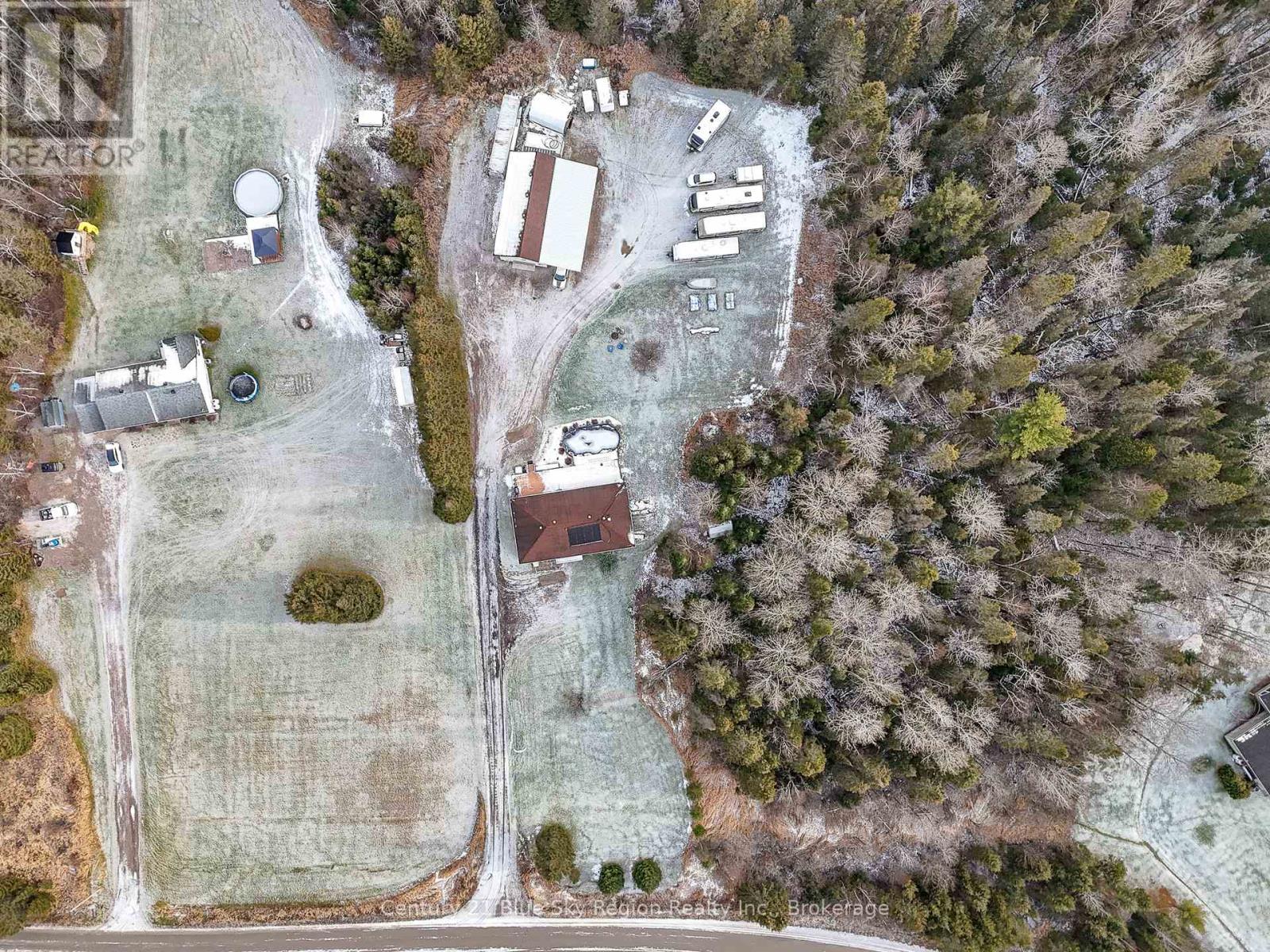 592 Genesee Lake Road, Powassan, Ontario  P0H 1Z0 - Photo 17 - X12995586