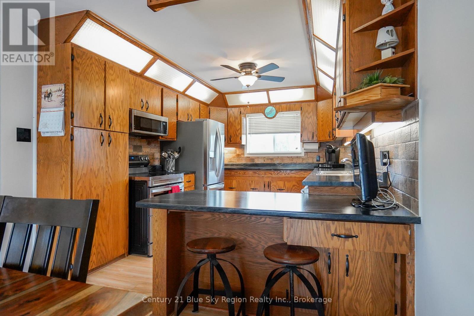 592 Genesee Lake Road, Powassan, Ontario  P0H 1Z0 - Photo 22 - X12995586