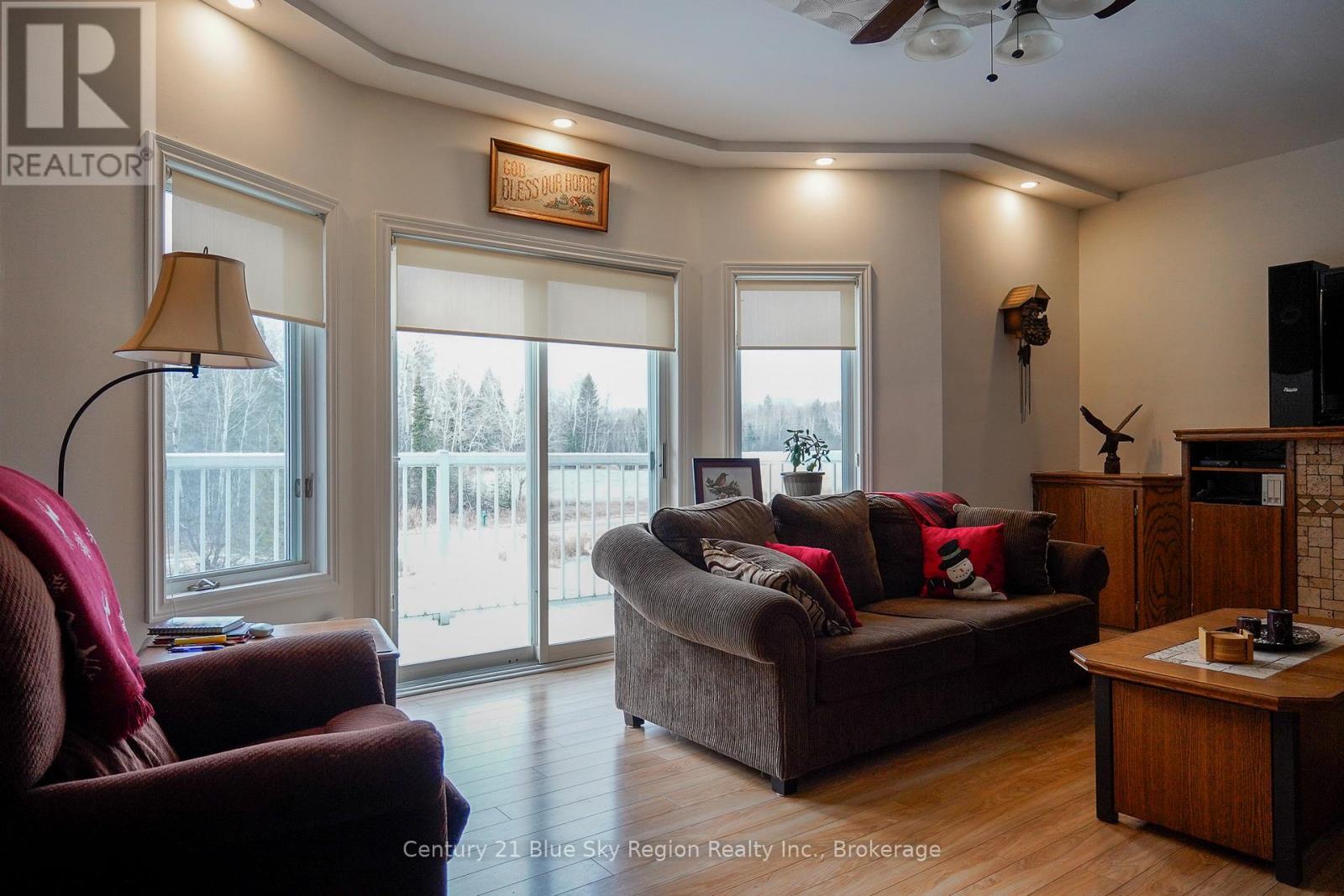 592 Genesee Lake Road, Powassan, Ontario  P0H 1Z0 - Photo 33 - X12995586