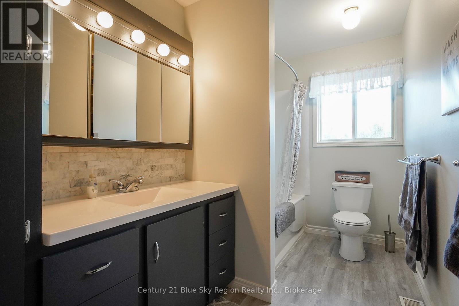 592 Genesee Lake Road, Powassan, Ontario  P0H 1Z0 - Photo 43 - X12995586