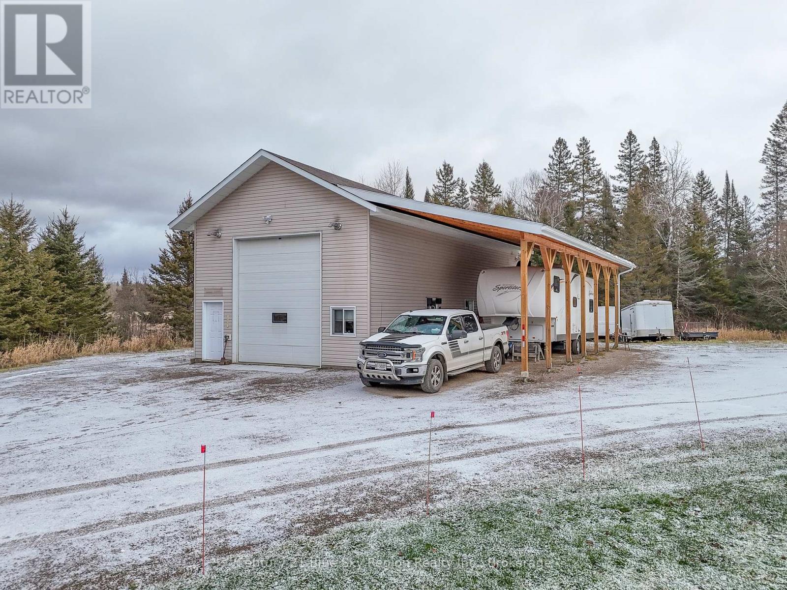 592 Genesee Lake Road, Powassan, Ontario  P0H 1Z0 - Photo 8 - X12995586