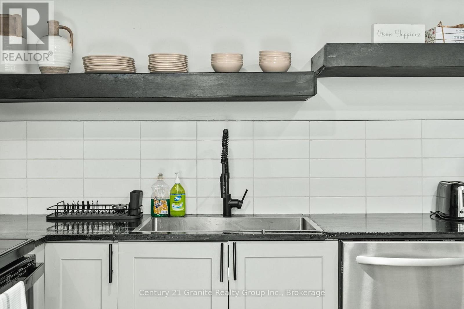 1630 Kashagawigamog Lake Road, Minden Hills, Ontario  K0M 2K0 - Photo 10 - X12995452