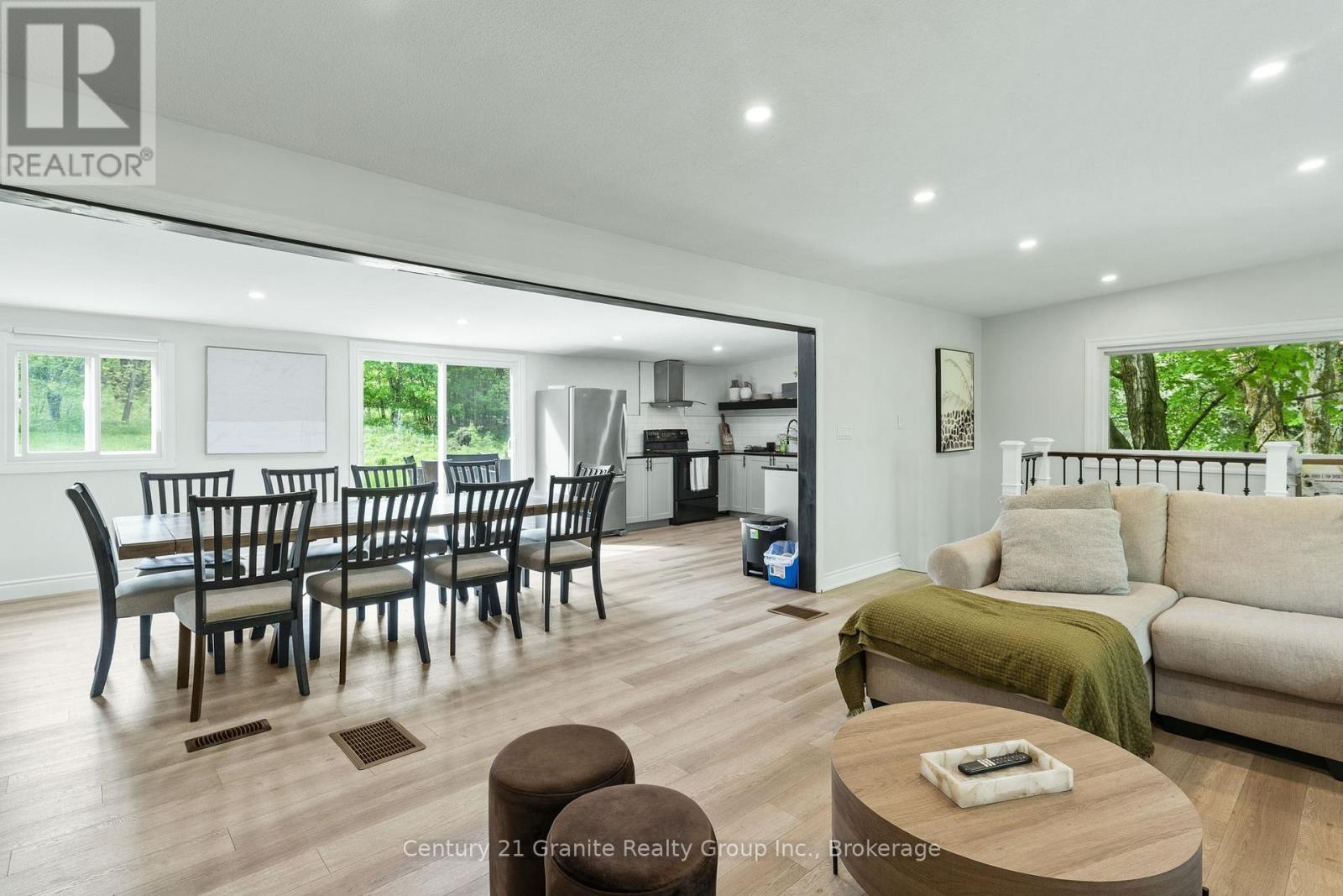 1630 Kashagawigamog Lake Road, Minden Hills, Ontario  K0M 2K0 - Photo 3 - X12995452