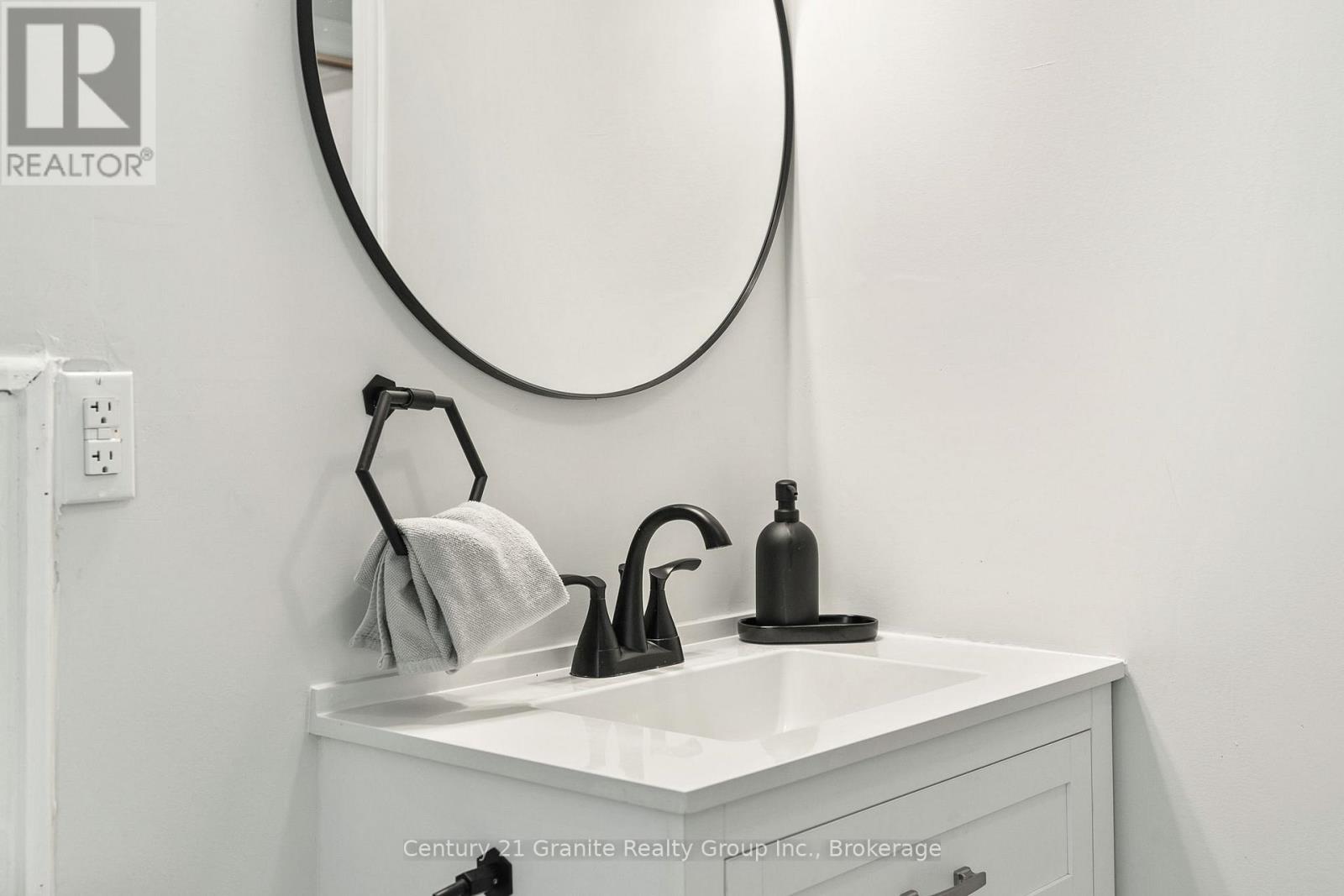 1630 Kashagawigamog Lake Road, Minden Hills, Ontario  K0M 2K0 - Photo 36 - X12995452