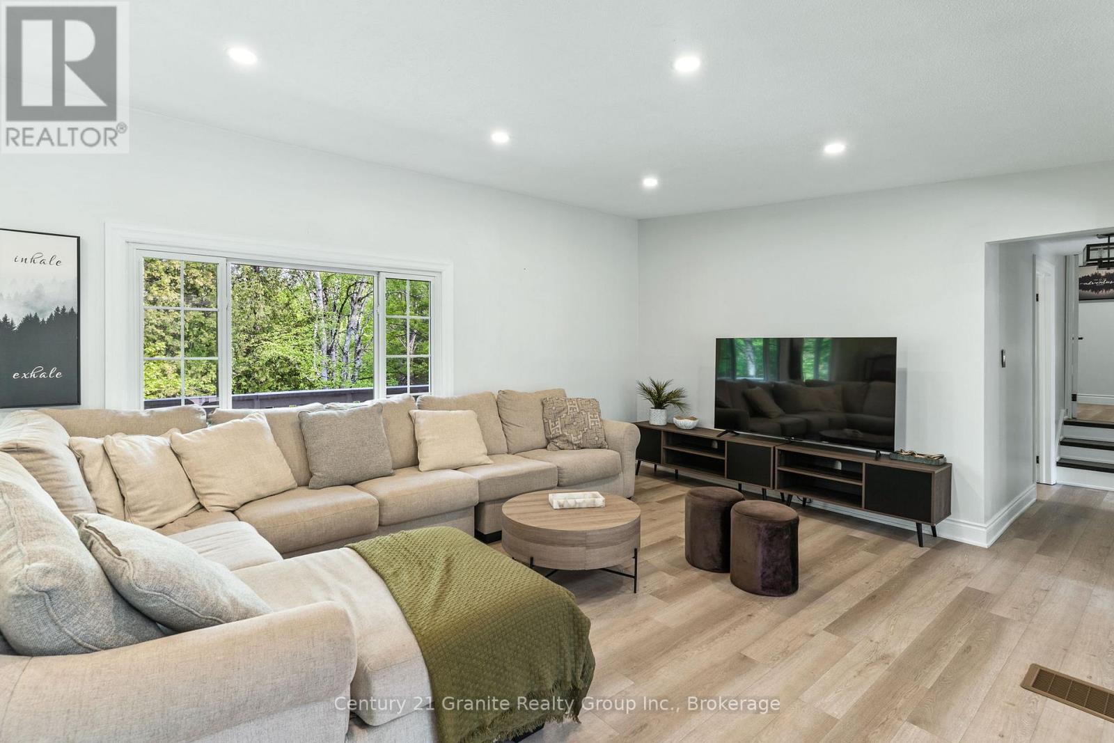 1630 Kashagawigamog Lake Road, Minden Hills, Ontario  K0M 2K0 - Photo 4 - X12995452