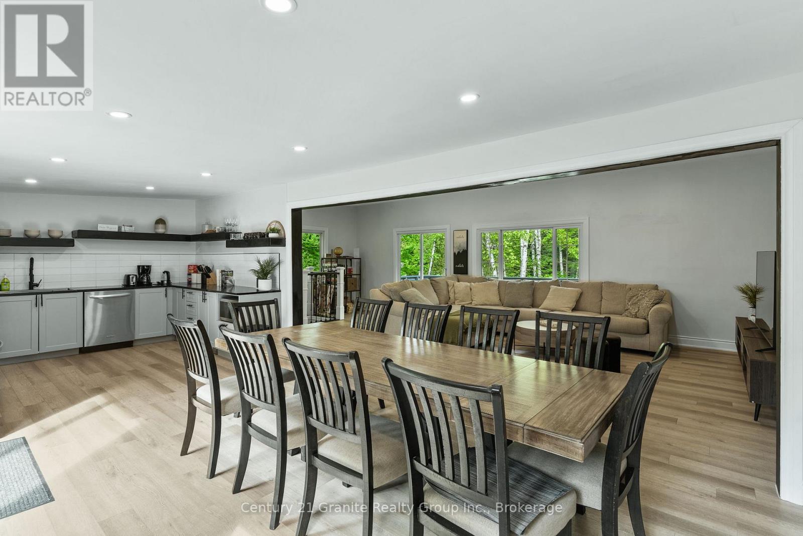 1630 Kashagawigamog Lake Road, Minden Hills, Ontario  K0M 2K0 - Photo 7 - X12995452