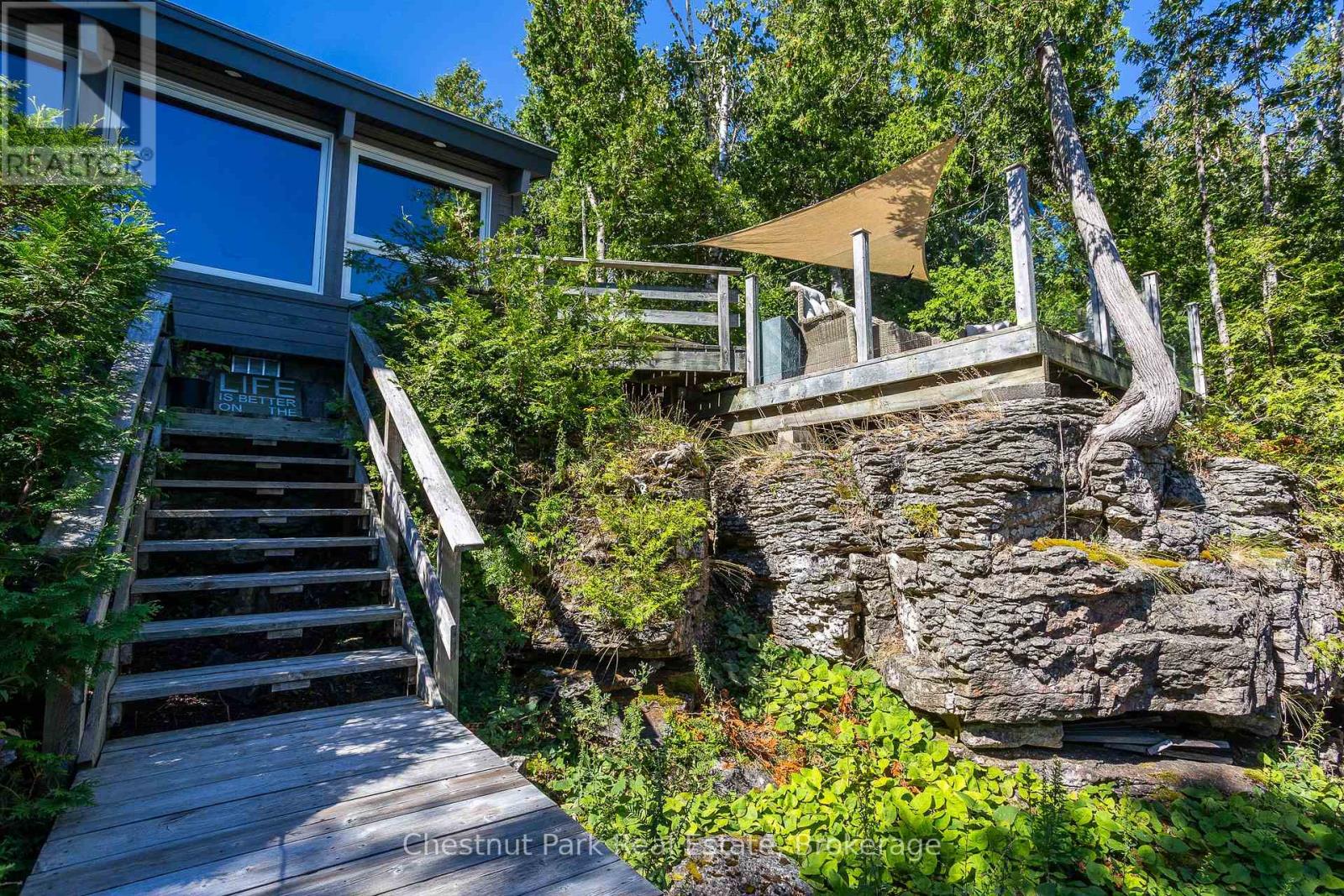 67 Grant Watson Drive, Northern Bruce Peninsula, Ontario  N0H 2R0 - Photo 10 - X12995478