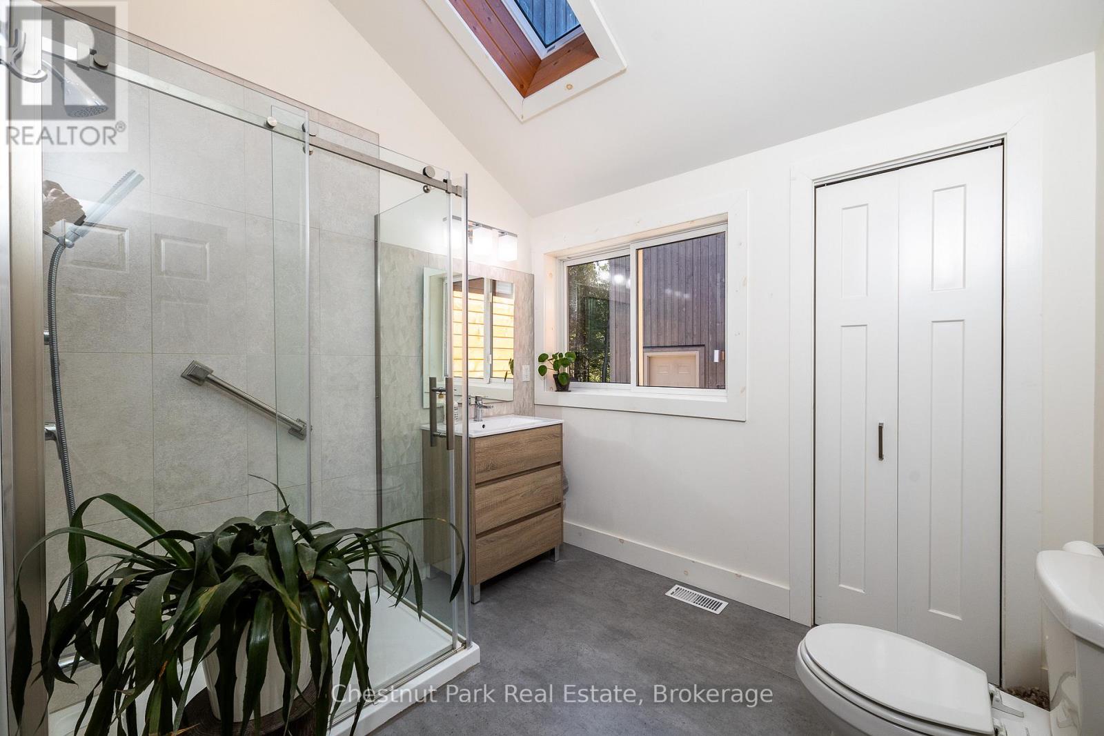 67 Grant Watson Drive, Northern Bruce Peninsula, Ontario  N0H 2R0 - Photo 19 - X12995478