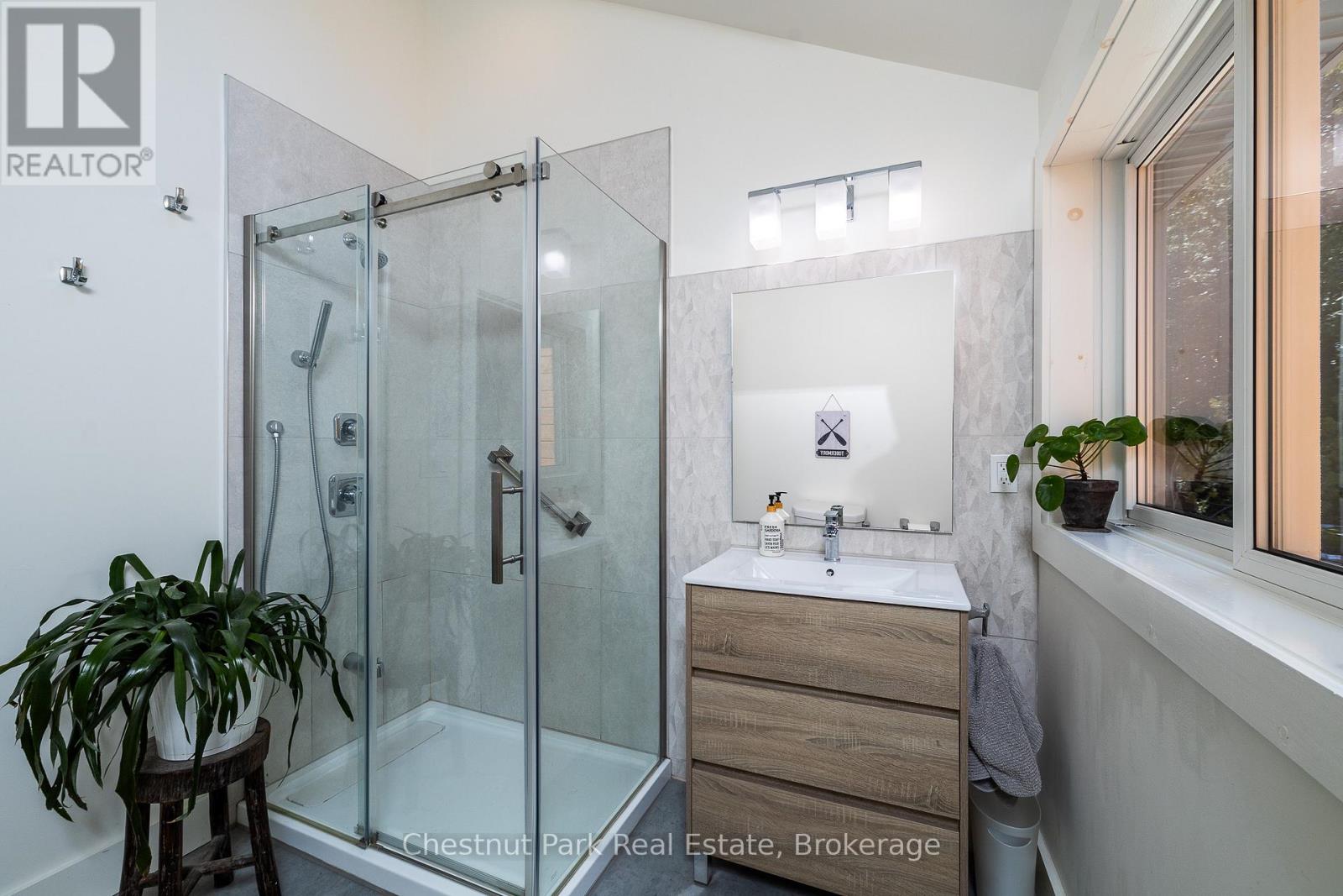 67 Grant Watson Drive, Northern Bruce Peninsula, Ontario  N0H 2R0 - Photo 20 - X12995478