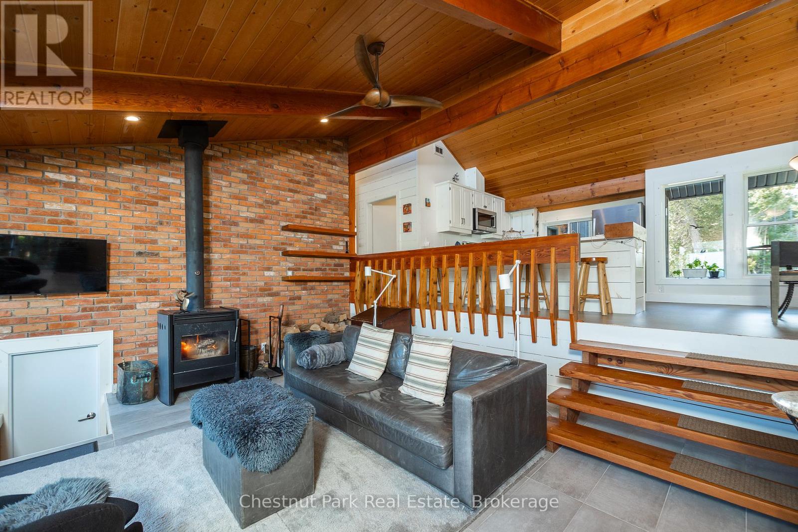 67 Grant Watson Drive, Northern Bruce Peninsula, Ontario  N0H 2R0 - Photo 40 - X12995478