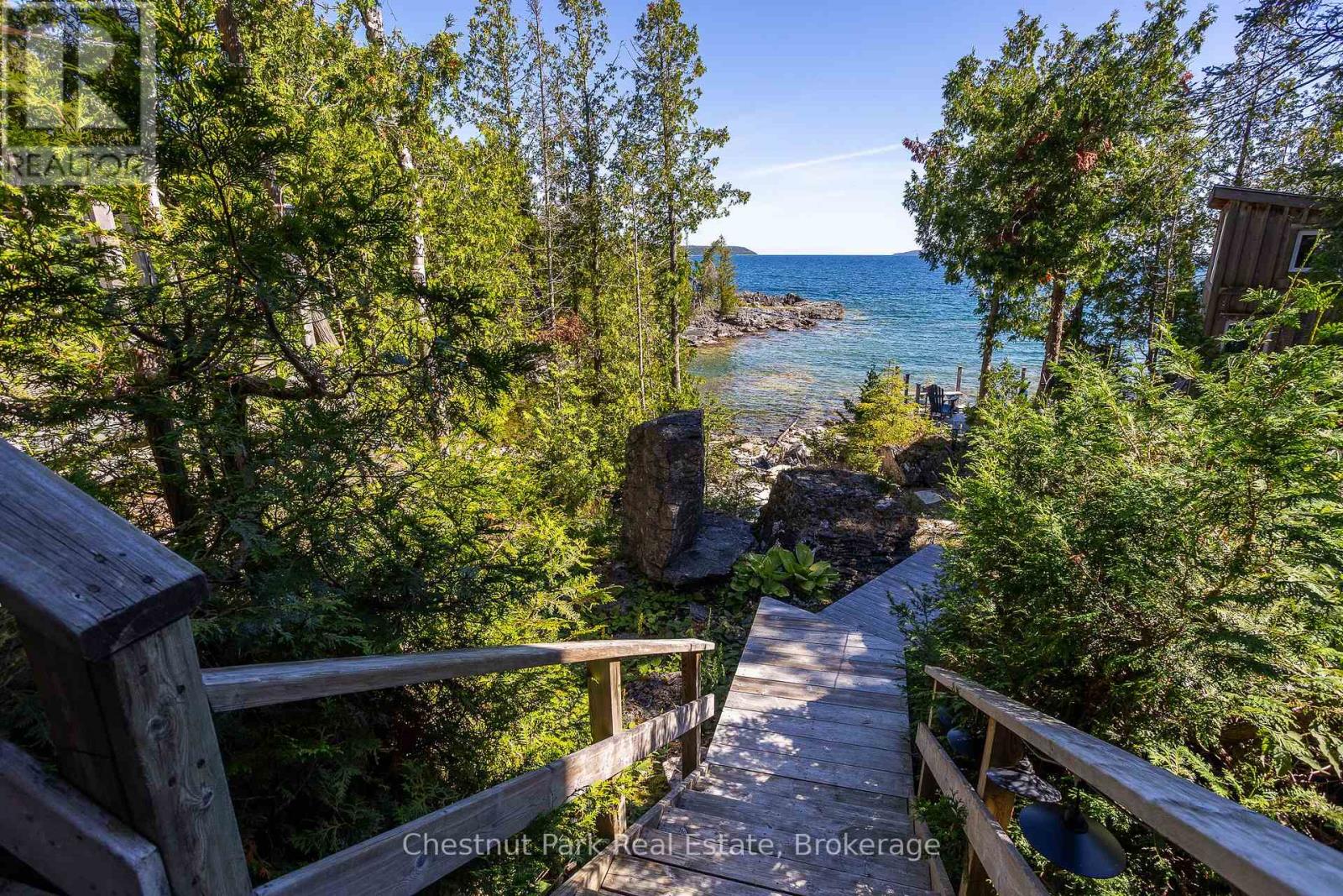 67 Grant Watson Drive, Northern Bruce Peninsula, Ontario  N0H 2R0 - Photo 7 - X12995478