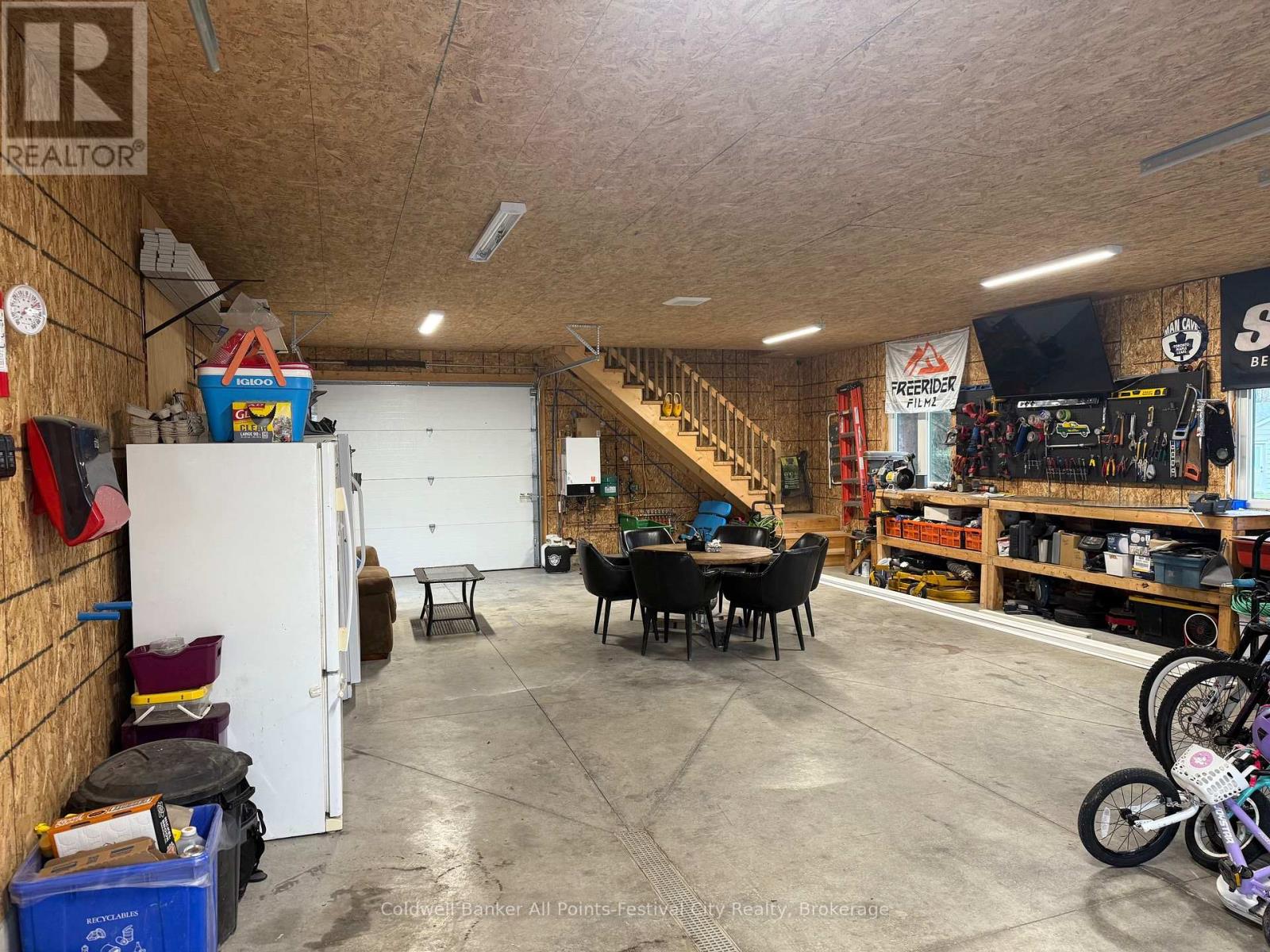 43 London Road, Ashfield-Colborne-Wawanosh, Ontario  N7A 3X9 - Photo 11 - X12995520