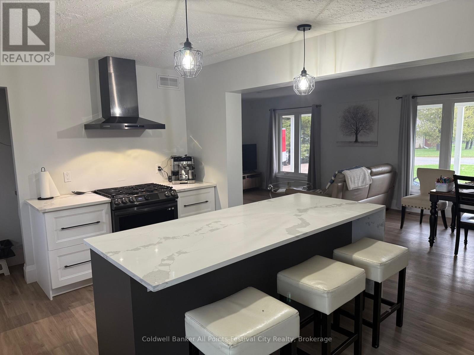 43 London Road, Ashfield-Colborne-Wawanosh, Ontario  N7A 3X9 - Photo 4 - X12995520