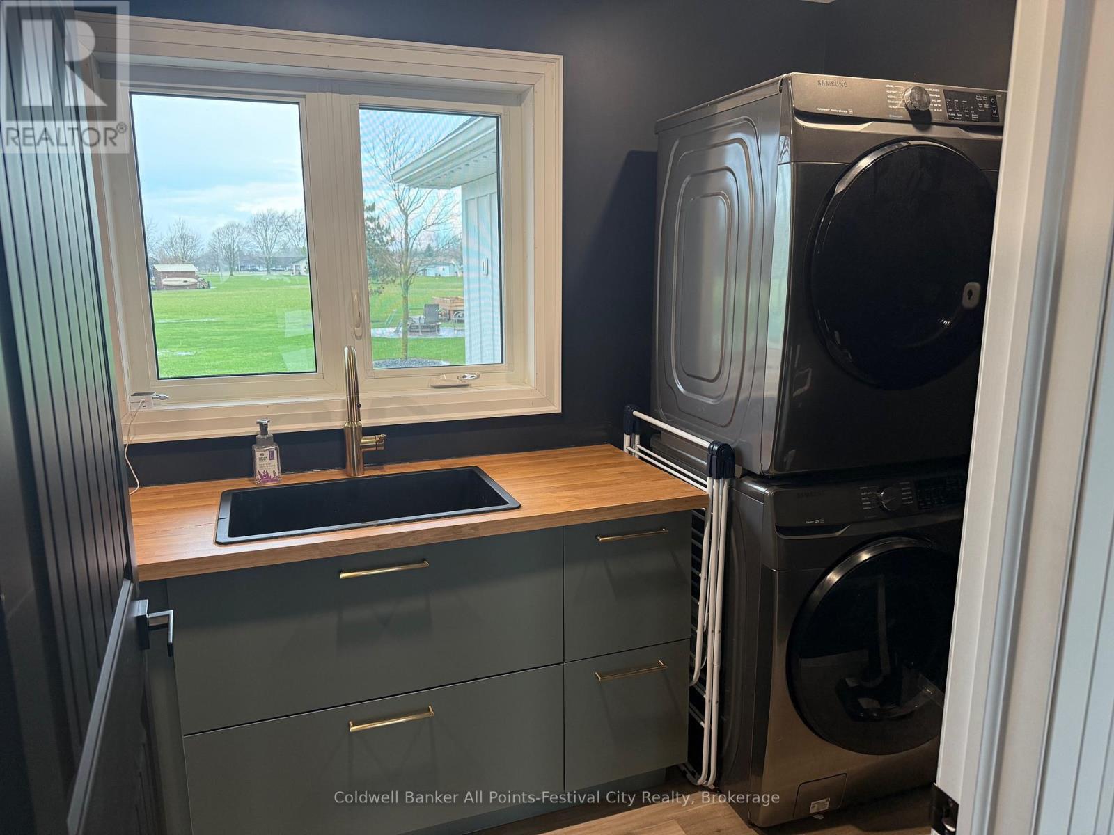 43 London Road, Ashfield-Colborne-Wawanosh, Ontario  N7A 3X9 - Photo 5 - X12995520