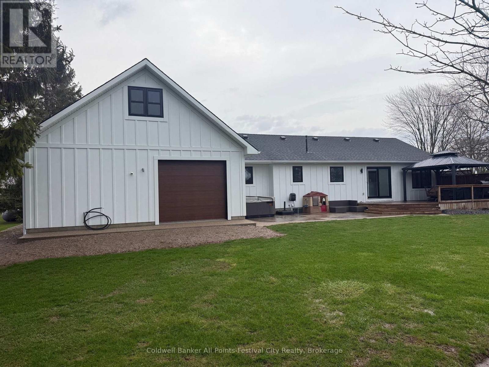 43 London Road, Ashfield-Colborne-Wawanosh, Ontario  N7A 3X9 - Photo 9 - X12995520