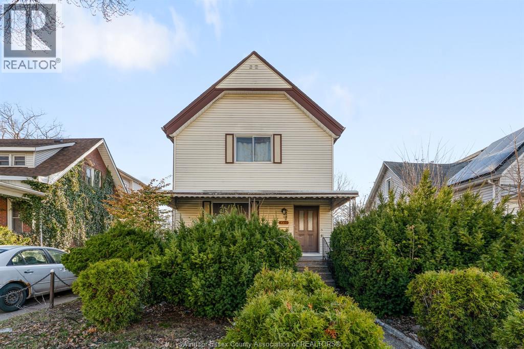 MLS# 26008083: 497 Caron AVENUE, Windsor, Canada