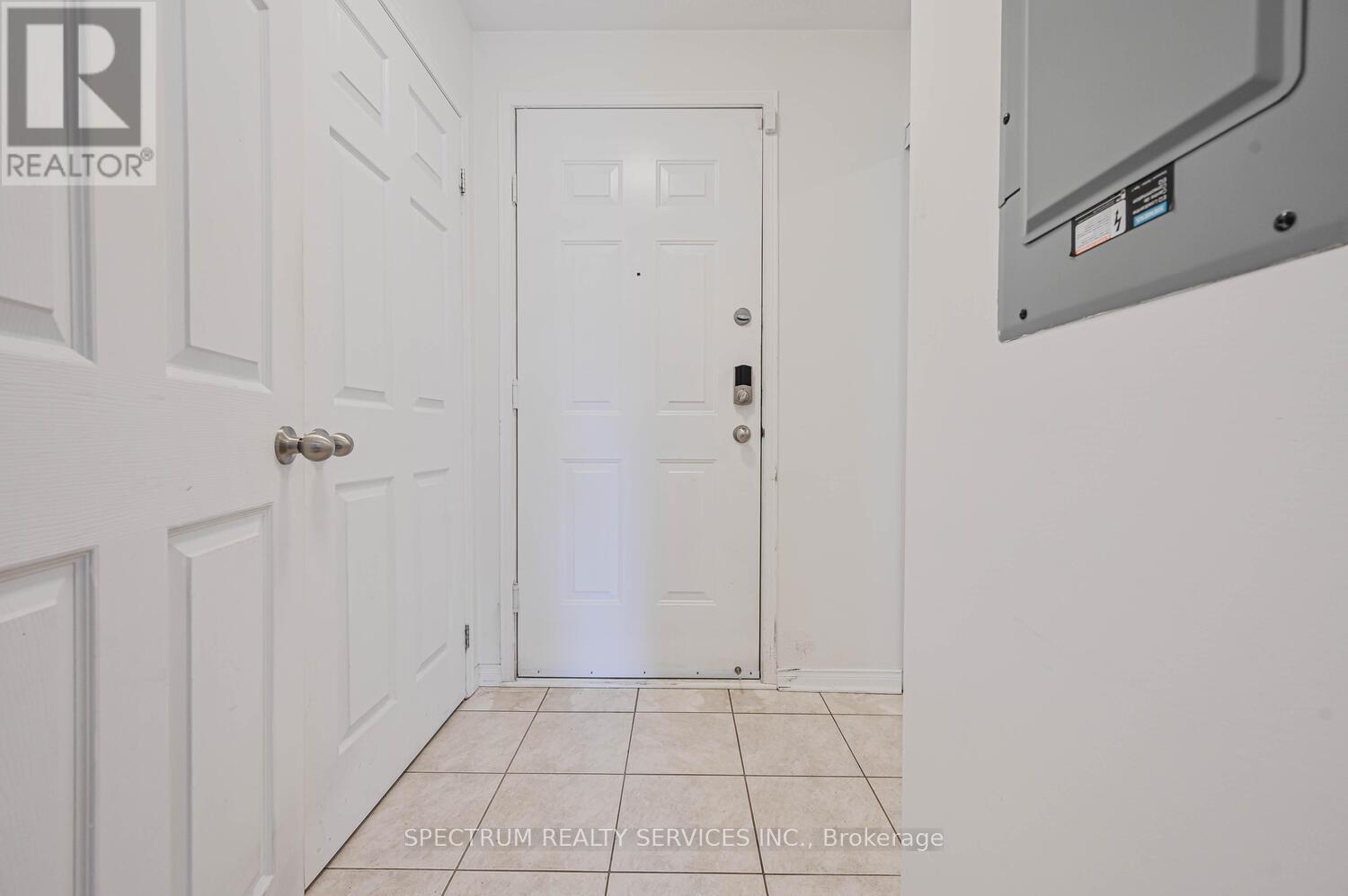 23 - 60 Fairwood Circle, Brampton (Sandringham-Wellington), Ontario  L6R 0Y6 - Photo 27 - W12993078