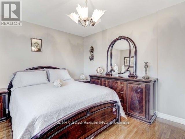 6 Monaco Court, Toronto, Ontario  M3N 1R8 - Photo 14 - W12995292