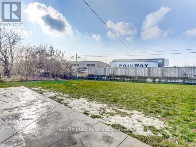 6 Monaco Court, Toronto, Ontario  M3N 1R8 - Photo 27 - W12995292