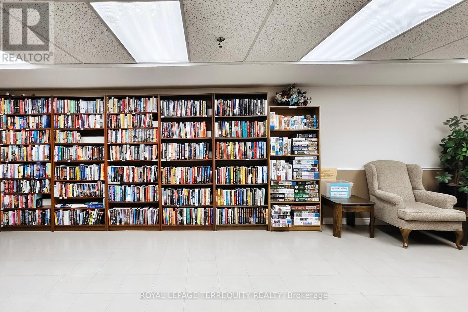 211 - 20 Cherrytree Drive, Brampton, Ontario  L6Y 3V1 - Photo 25 - W12994794