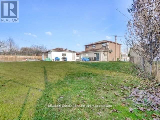 6 Monaco Court, Toronto, Ontario  M3N 1R8 - Photo 29 - W12995292