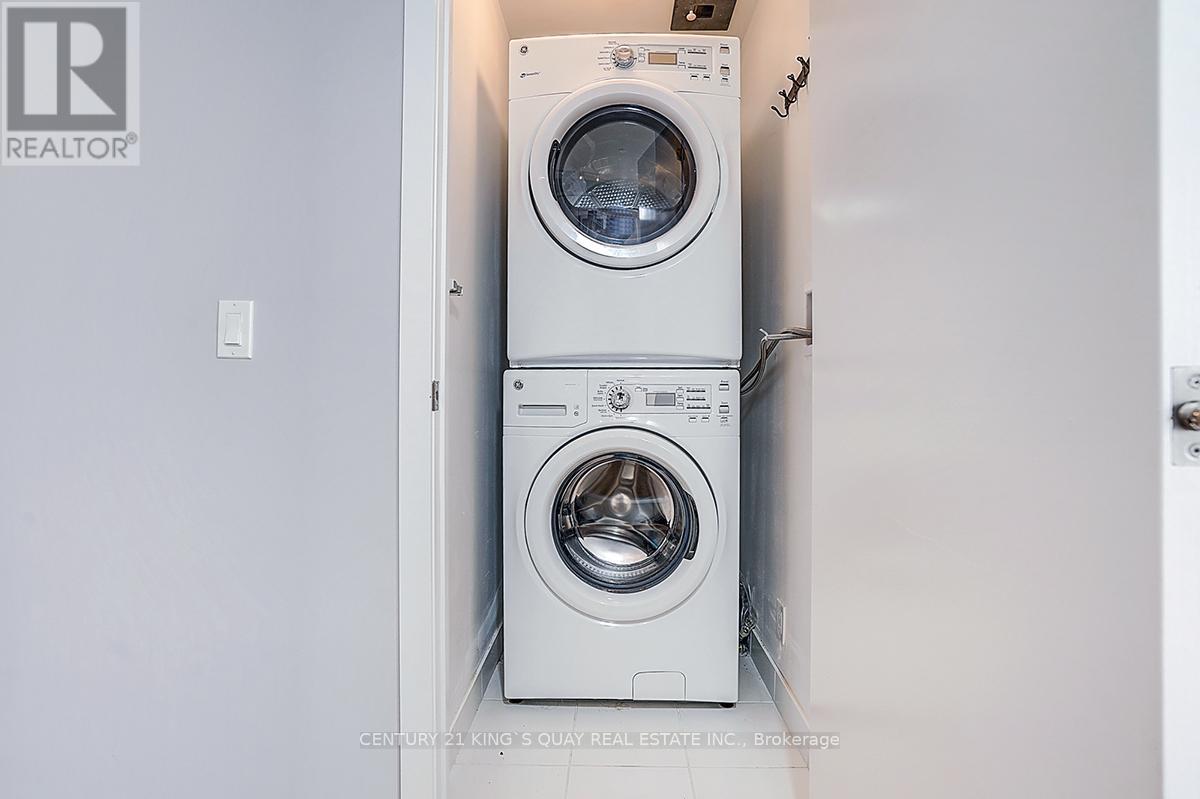 2004 - 10 Park Lawn Road, Toronto (Mimico), Ontario  M8Y 0H9 - Photo 39 - W12991066