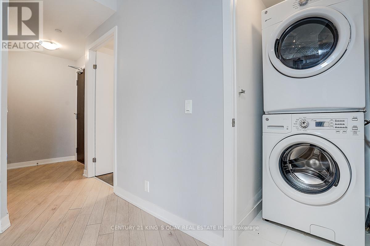 2004 - 10 Park Lawn Road, Toronto (Mimico), Ontario  M8Y 0H9 - Photo 40 - W12991066