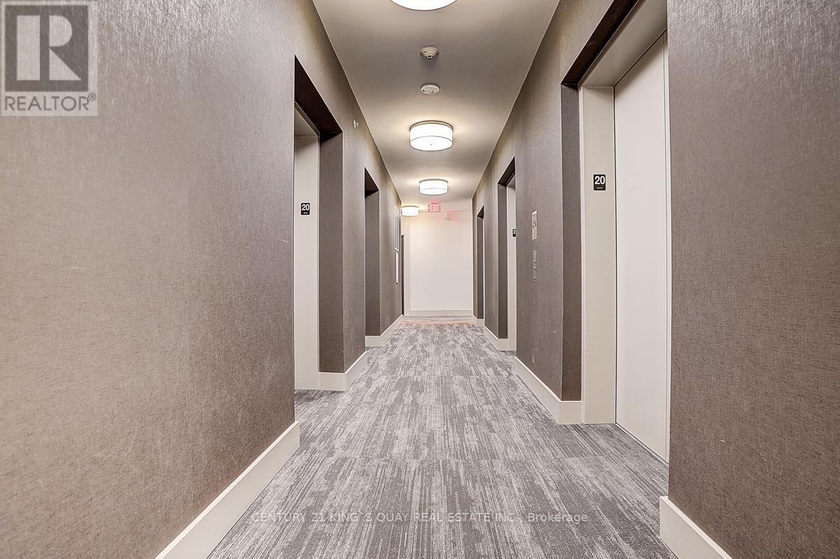 2004 - 10 Park Lawn Road, Toronto (Mimico), Ontario  M8Y 0H9 - Photo 6 - W12991066