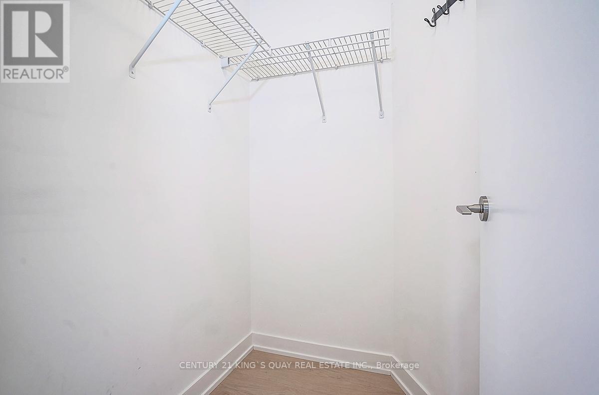 2004 - 10 Park Lawn Road, Toronto (Mimico), Ontario  M8Y 0H9 - Photo 32 - W12991066