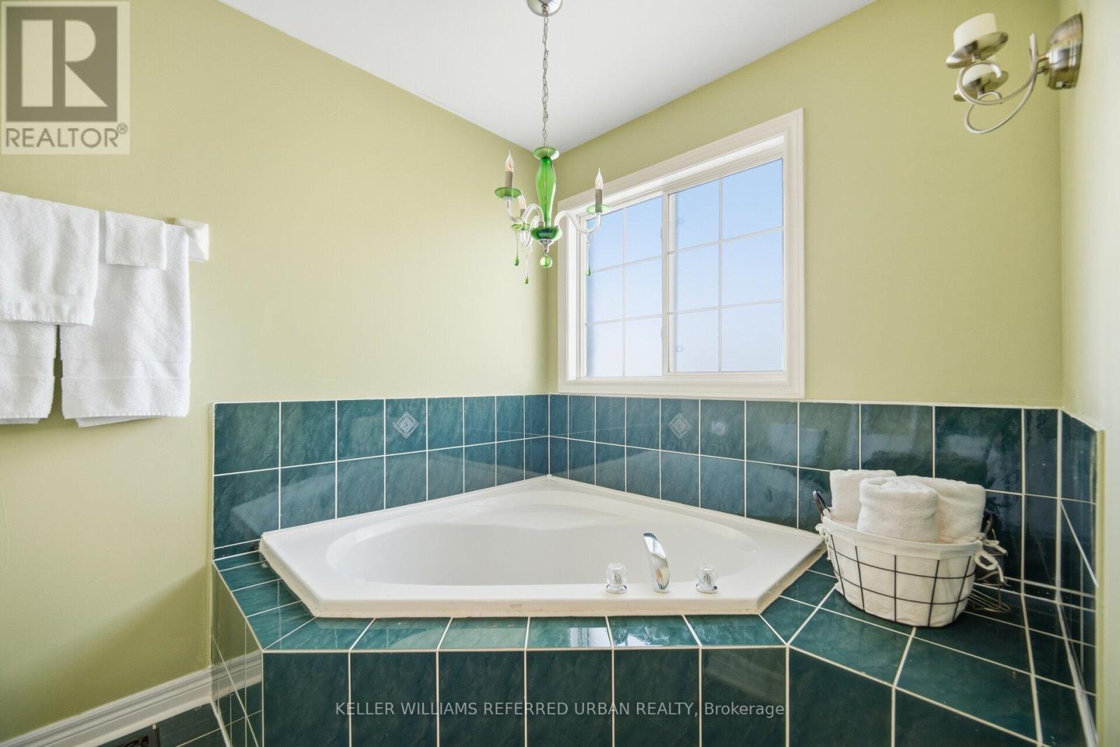 194 Manley Lane, Milton, Ontario  L9T 5N8 - Photo 22 - W12747386