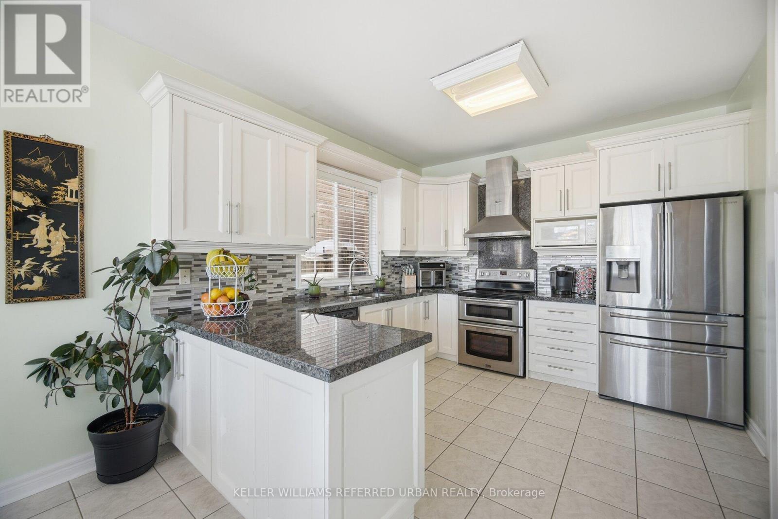 194 Manley Lane, Milton, Ontario  L9T 5N8 - Photo 9 - W12747386