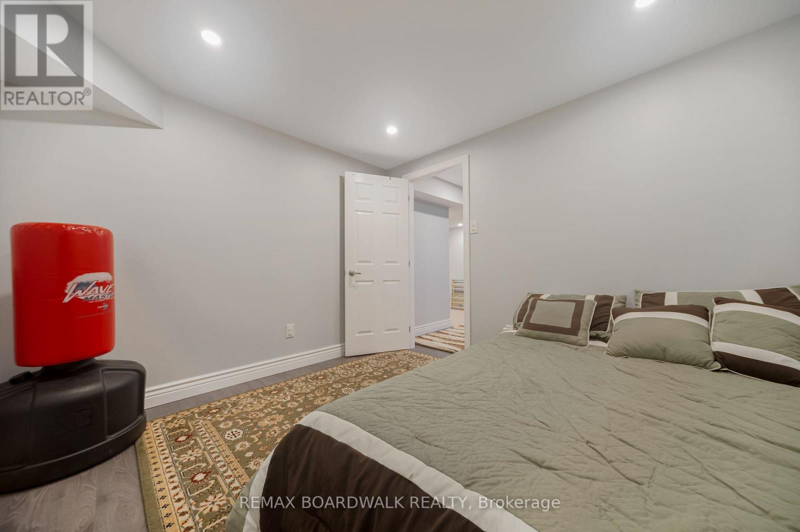 161 Flowing Creek Circle, Ottawa, Ontario  K2M 0K2 - Photo 17 - X12994114