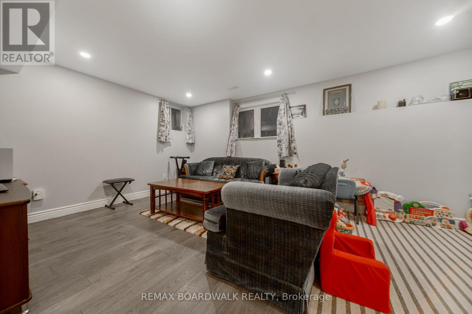 161 Flowing Creek Circle, Ottawa, Ontario  K2M 0K2 - Photo 38 - X12994114