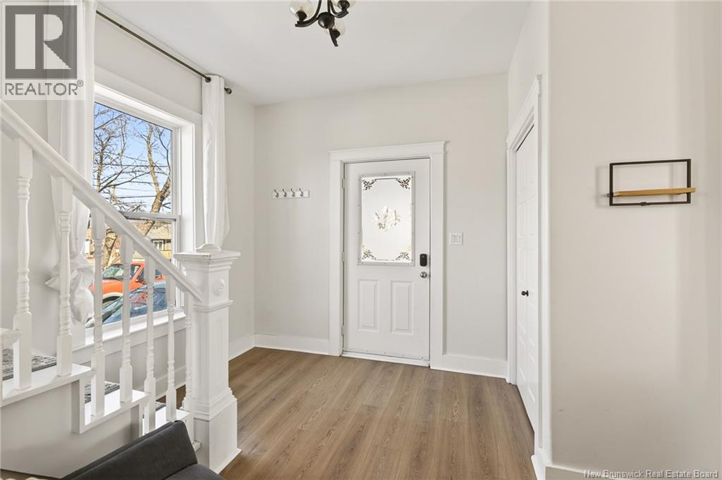 46 Lefurgey Avenue, Moncton, New Brunswick  E1C 7G3 - Photo 3 - NB136651