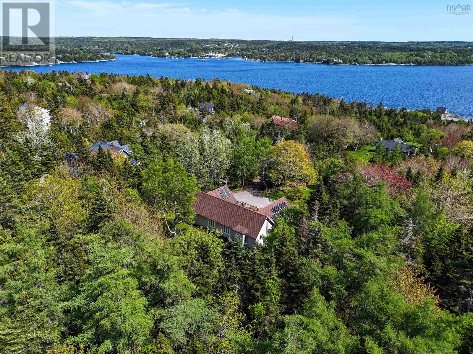 252 Hillside Drive, Boutiliers Point, Nova Scotia  B3Z 1W8 - Photo 9 - 202604115