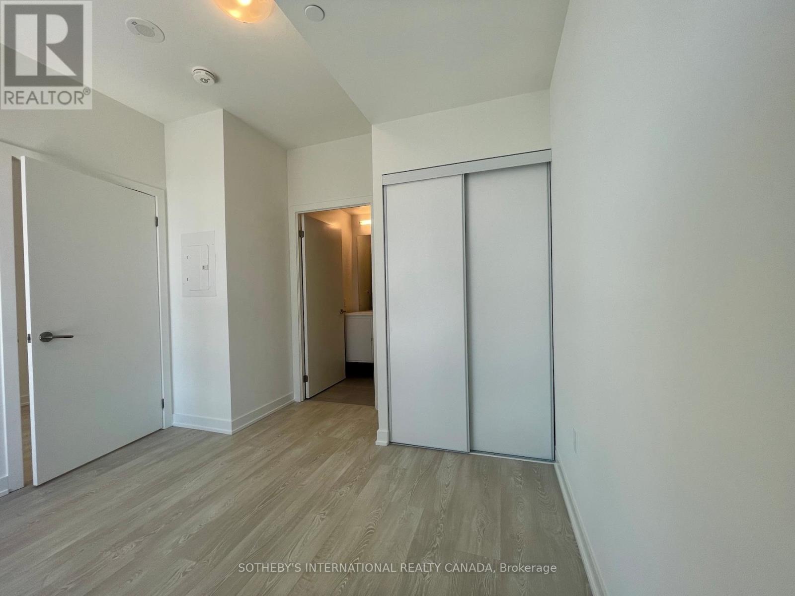 1402 - 5 Quarrington Lane, Toronto, Ontario  M3C 0S5 - Photo 14 - C12995460