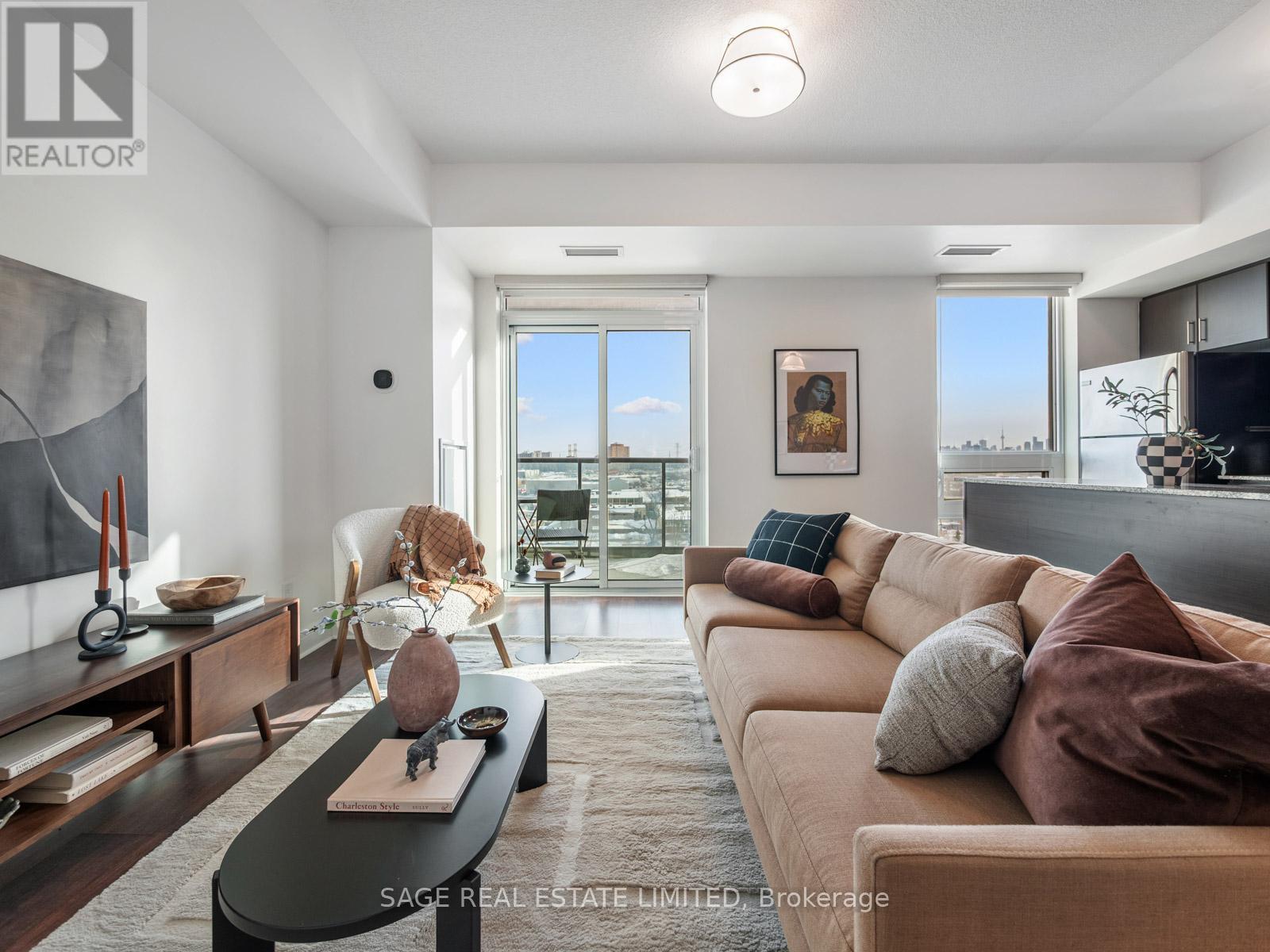 909 - 35 BRIAN PECK CRESCENT, Toronto, Ontario