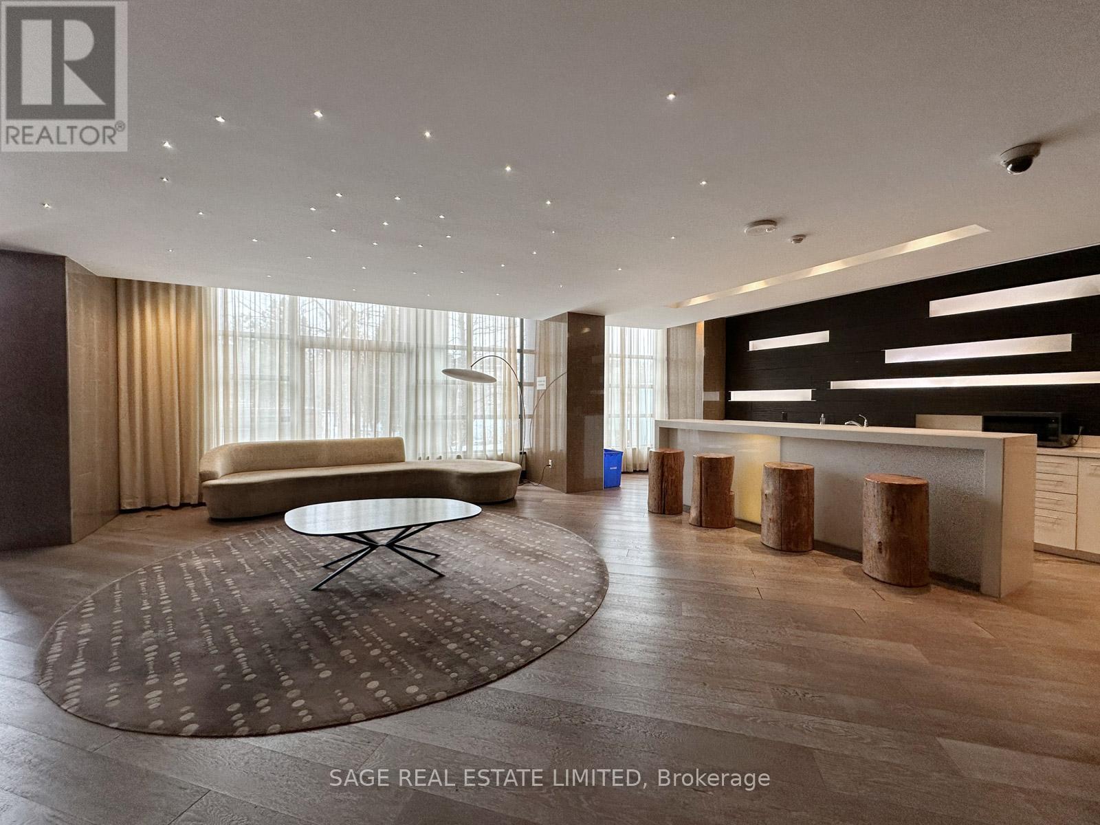 909 - 35 Brian Peck Crescent, Toronto, Ontario  M4G 4K4 - Photo 32 - C12995498