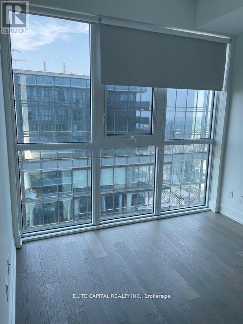 5713 - 7 Grenville Street, Toronto, Ontario  M4Y 1A1 - Photo 12 - C12995516