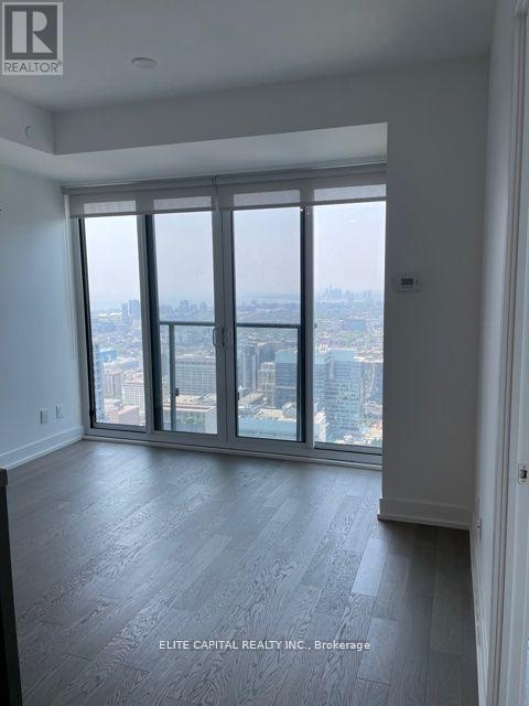 5713 - 7 Grenville Street, Toronto, Ontario  M4Y 1A1 - Photo 15 - C12995516